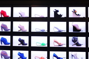ユナイテッド ヌード×イリス ヴァン ヘルペンのコラボシューズ、ルミネ新宿で披露｜写真15