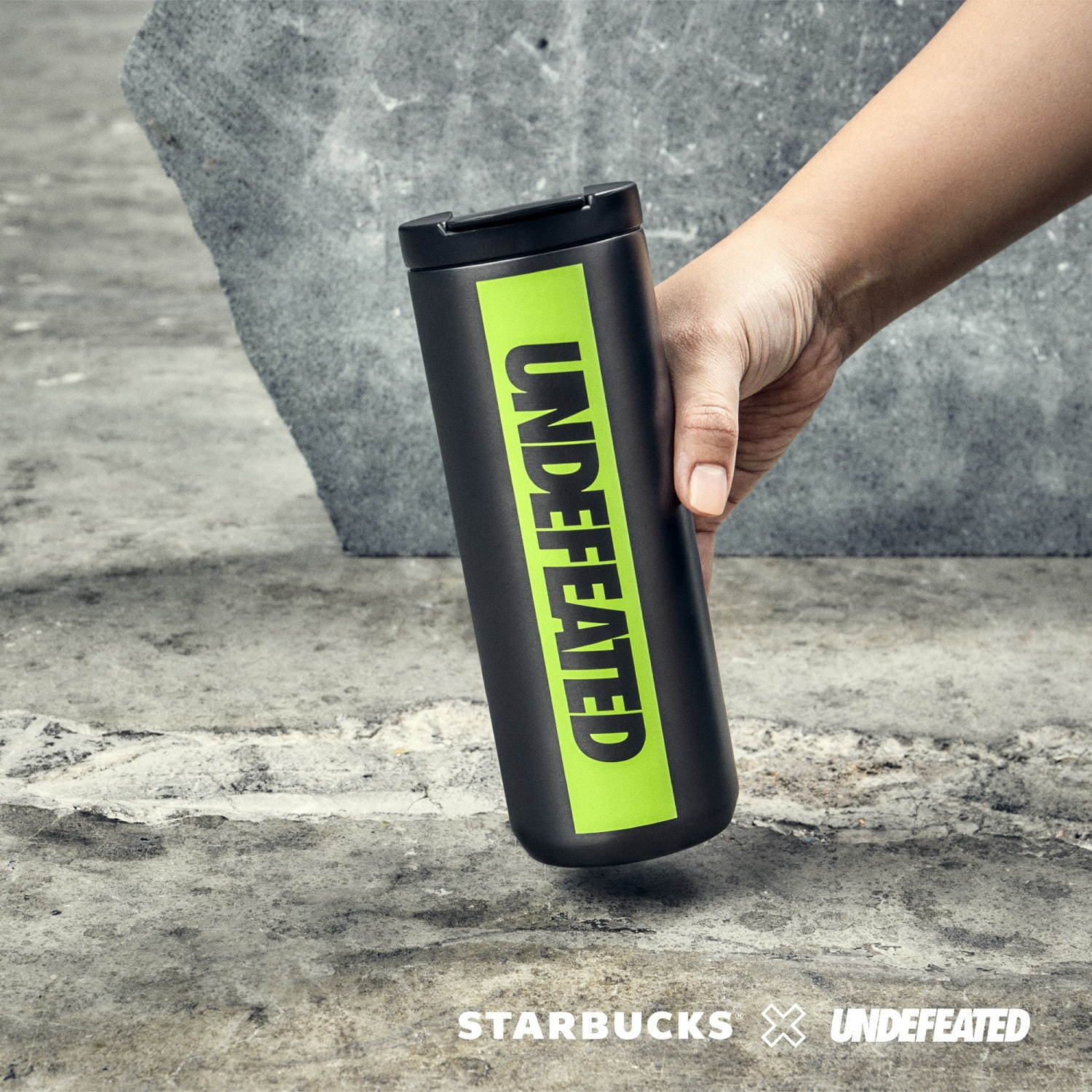 スターバックス アンディフィーテッド UNDEFEATED ステンレスボトル-