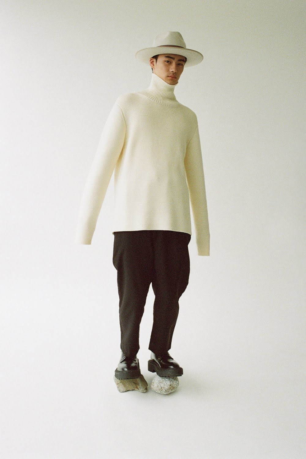 アース 2020-21年秋冬<span>コレクション</span> - 写真17