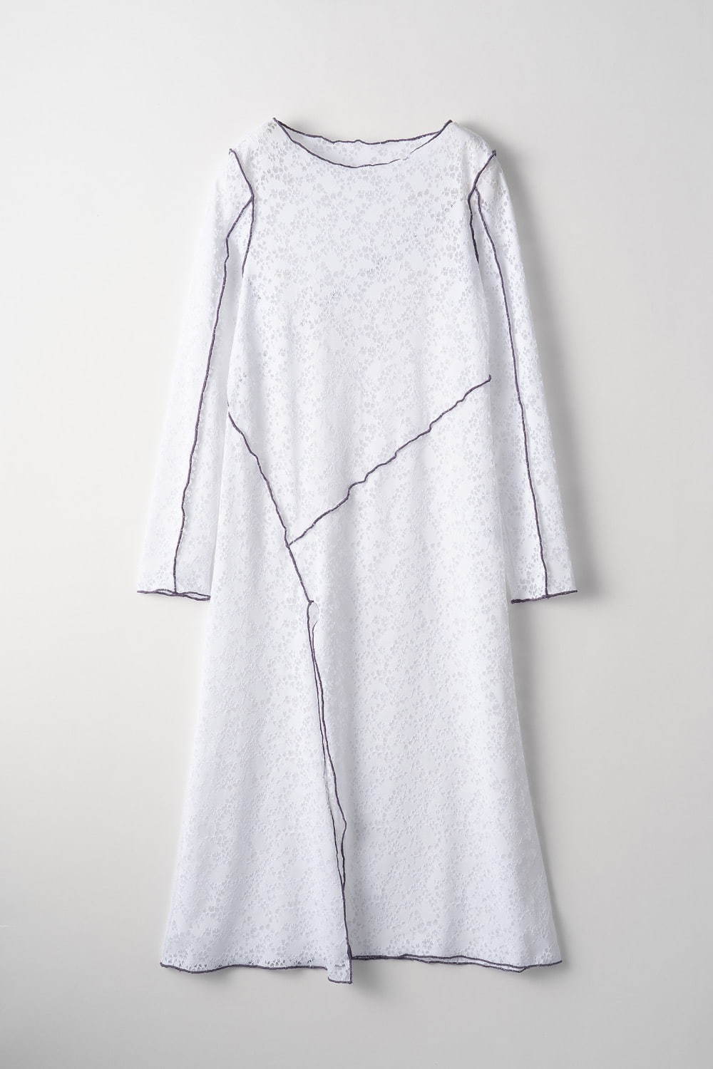 long stretch lace dress 29,700円(税込)