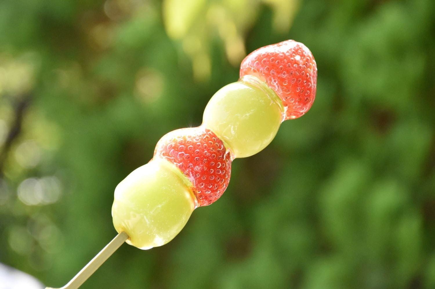 静岡のいちご専門店「いちごBonBonBERRY」シャインマスカットと合わせたパフェ＆ドリンク発売｜写真2