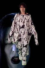 イクミ(IKUMI) 人間椅子｜写真1