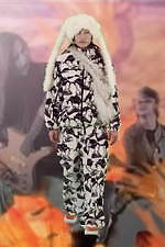 イクミ(IKUMI) 人間椅子｜写真9