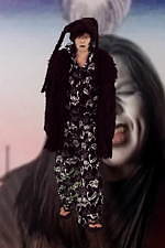 イクミ(IKUMI) 人間椅子｜写真20