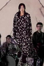 イクミ(IKUMI) 人間椅子｜写真21