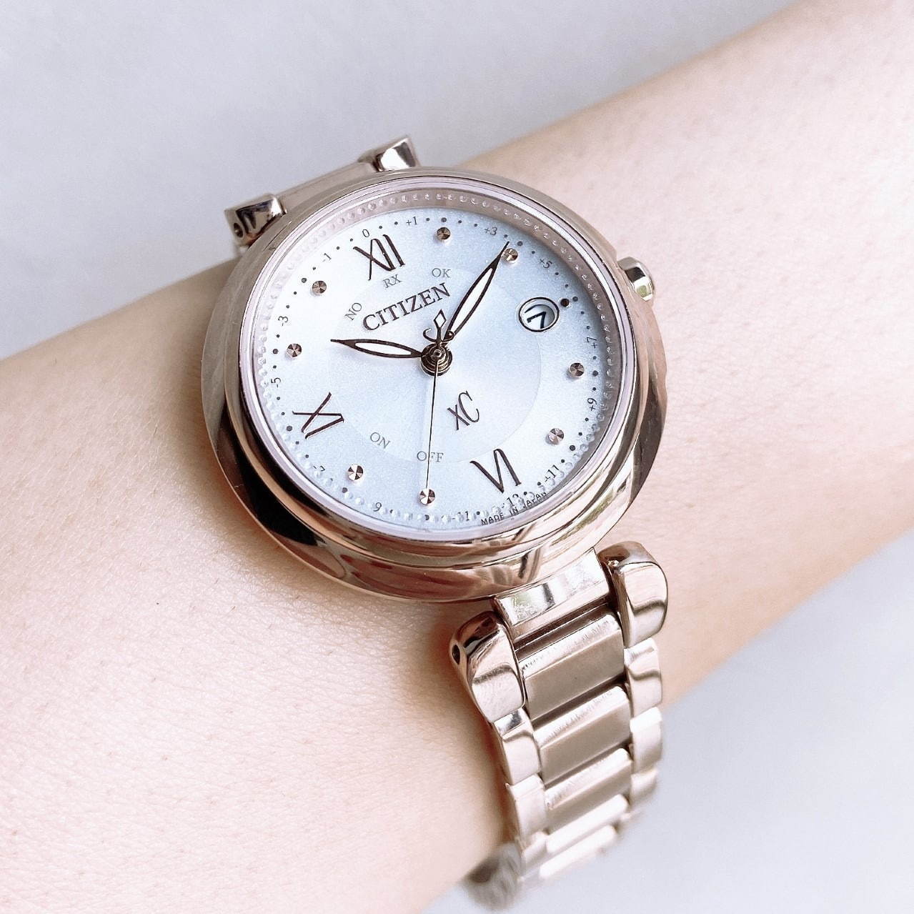シチズン クロスシー新作レディース腕時計、“水面の波紋”着想ケース×透明感のあるカラーで｜写真16