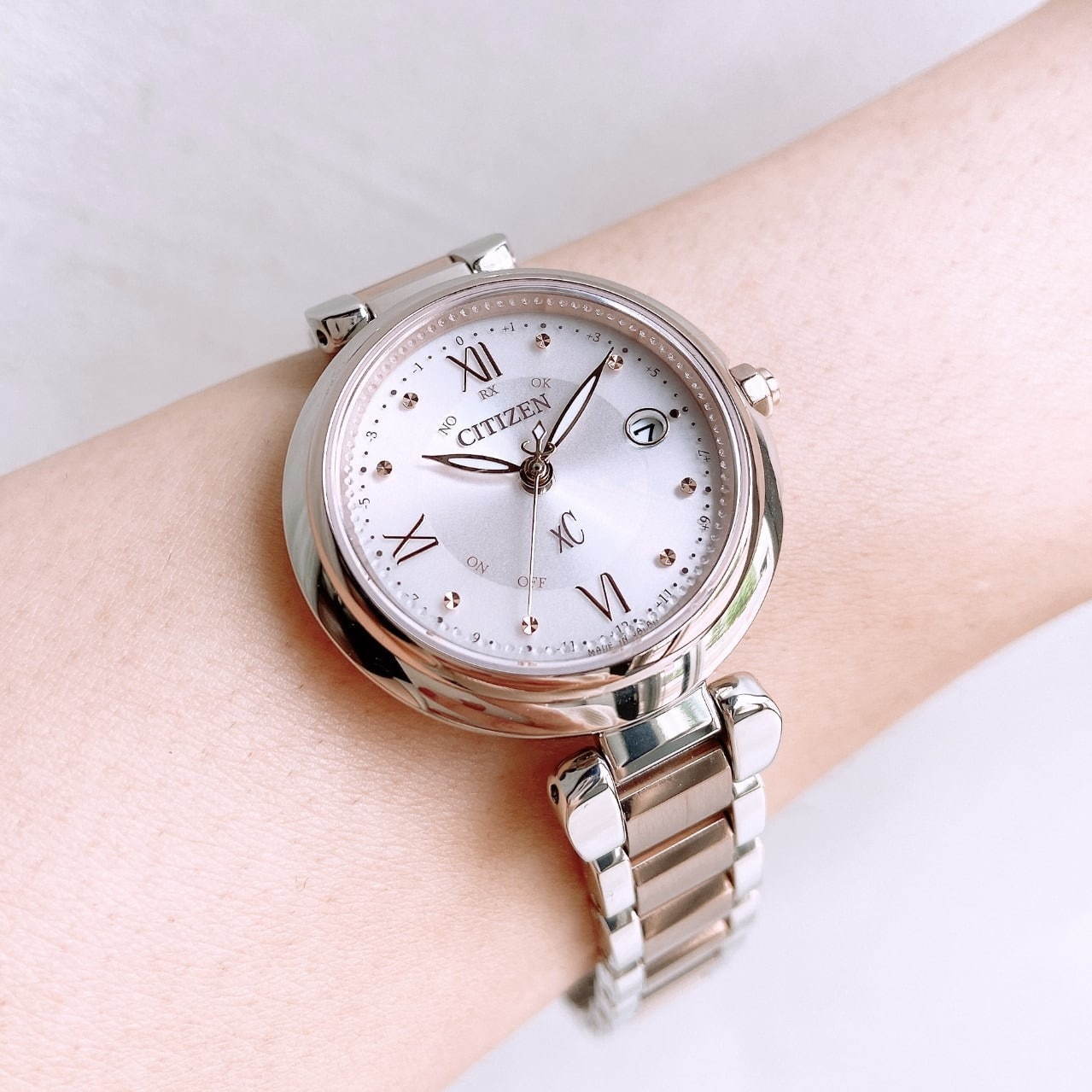 シチズン クロスシー新作レディース腕時計、“水面の波紋”着想ケース×透明感のあるカラーで｜写真17