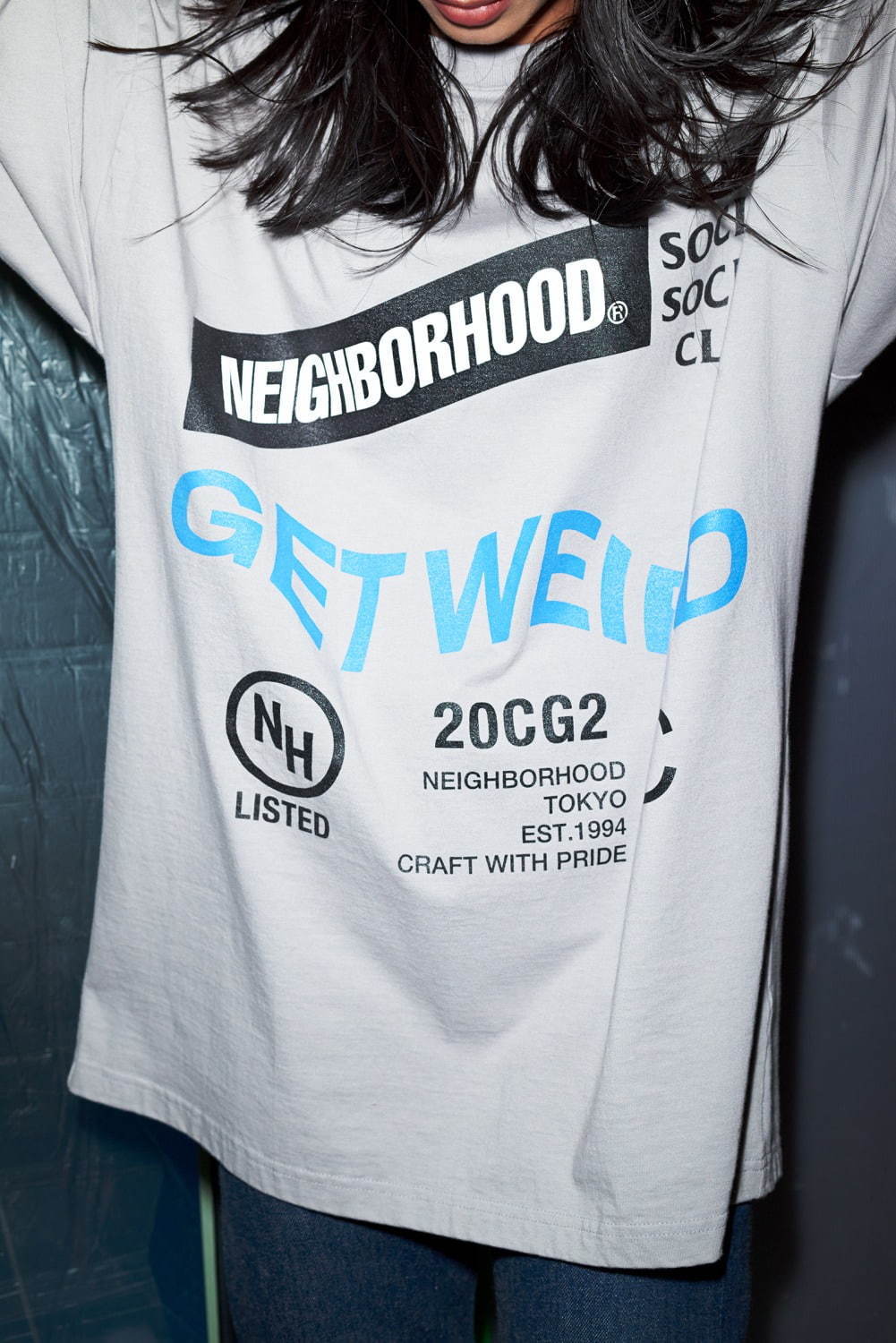 ネイバーフッド×アンチソーシャルソーシャルクラブ、“GET WEIRD”ロゴを 