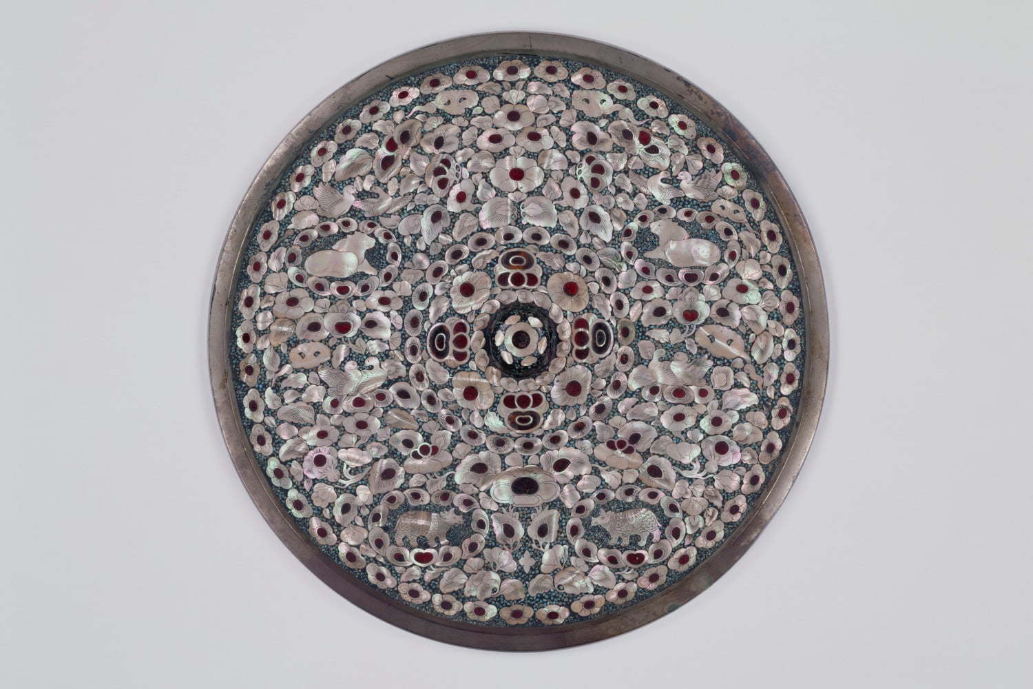 日本文化｜「第72回 正倉院展」奈良国立博物館で、古代の武具や華やかな装飾の工芸品など宝物59件