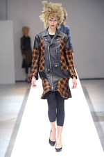 ジュンヤ ワタナベ・コム デ ギャルソン 2013-14年秋冬コレクション - フェミニン×グランジなニューバランス｜写真3