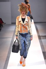 ジュンヤ ワタナベ・コム デ ギャルソン 2013-14年秋冬コレクション - フェミニン×グランジなニューバランス｜写真19