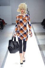 ジュンヤ ワタナベ・コム デ ギャルソン 2013-14年秋冬コレクション - フェミニン×グランジなニューバランス｜写真26