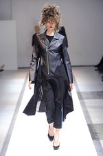 ジュンヤ ワタナベ・コム デ ギャルソン 2013-14年秋冬コレクション - フェミニン×グランジなニューバランス｜写真35