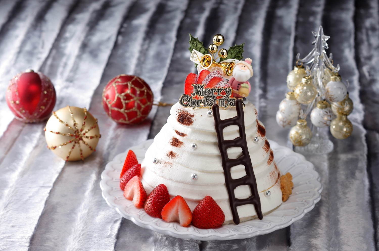 ホテル日航大阪のクリスマス 流れ星 降り注ぐショートケーキなど ファッションプレス