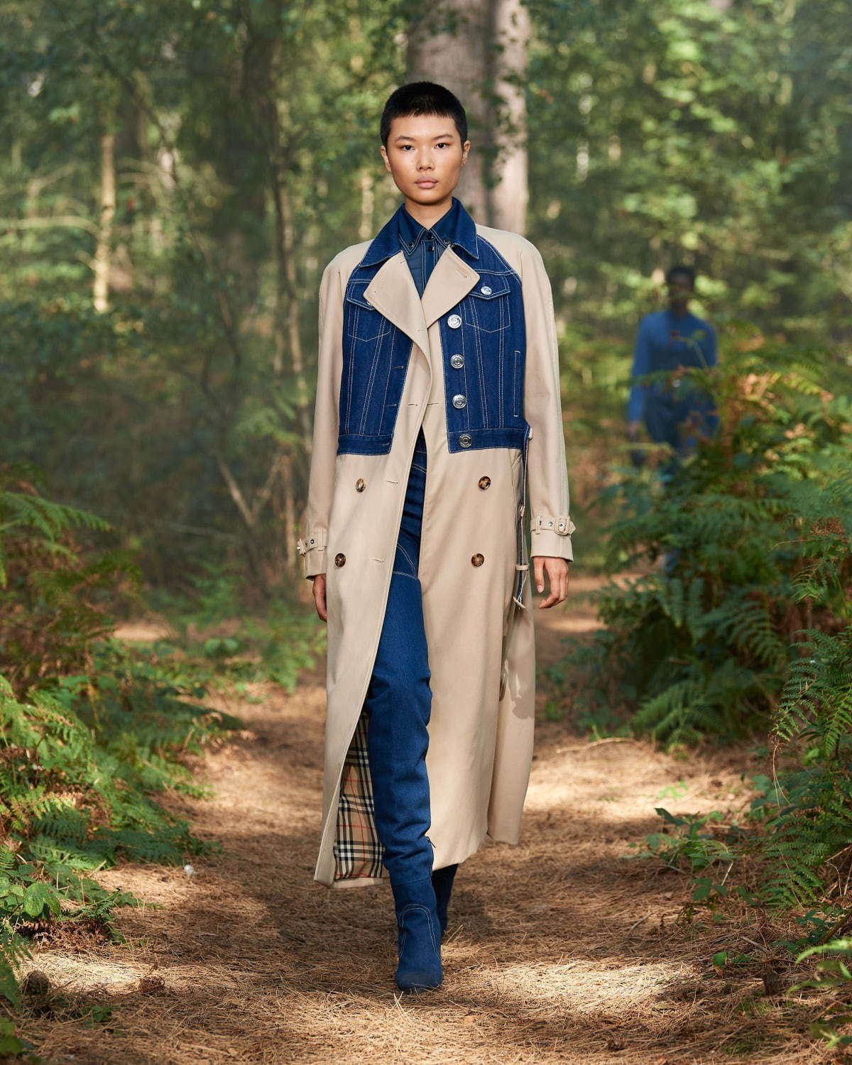 バーバリー(BURBERRY) 2021年春夏ウィメンズコレクション  - 写真1