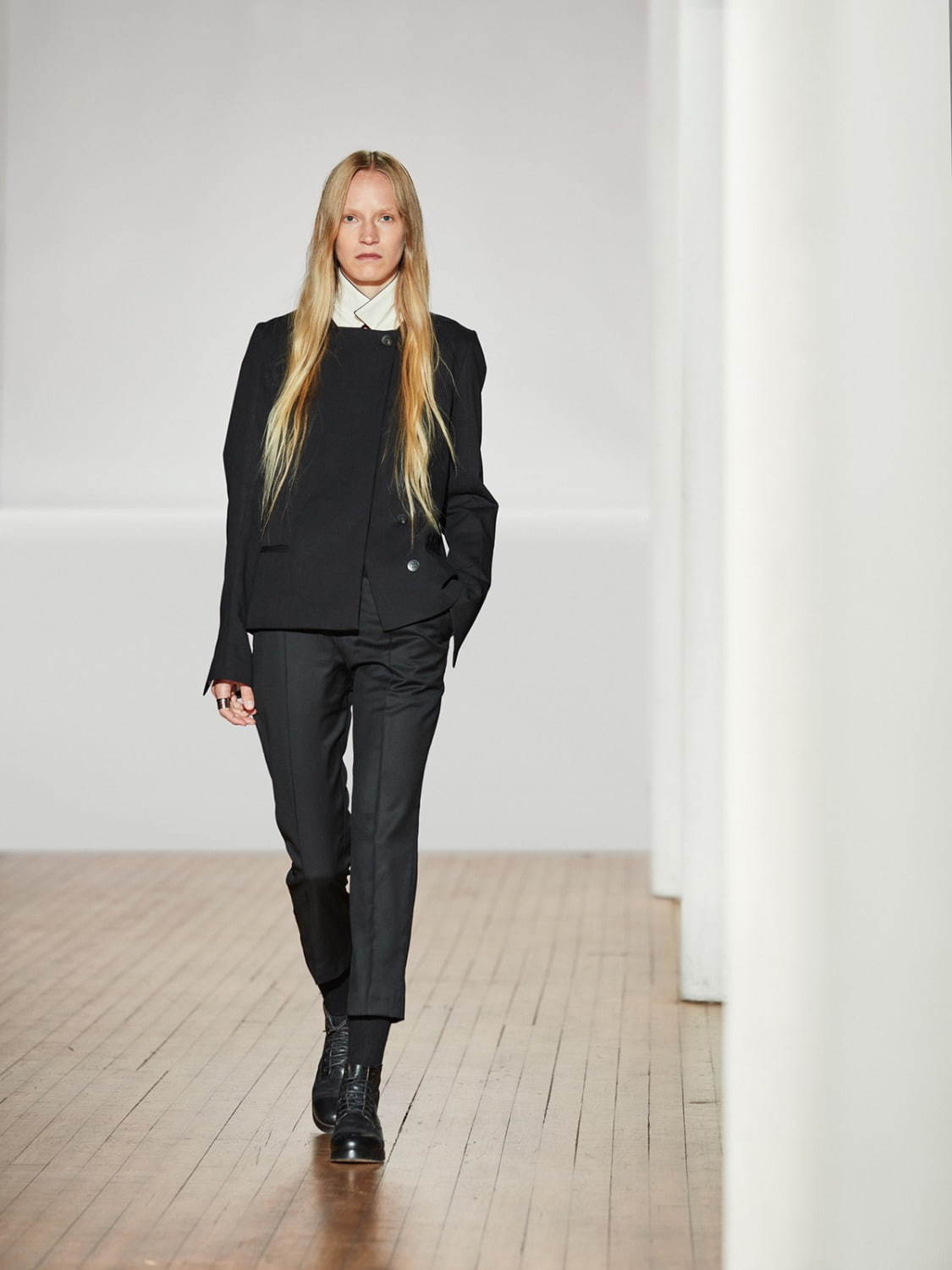 トムウッド 2021年春夏<span>コレクション</span> - 写真4