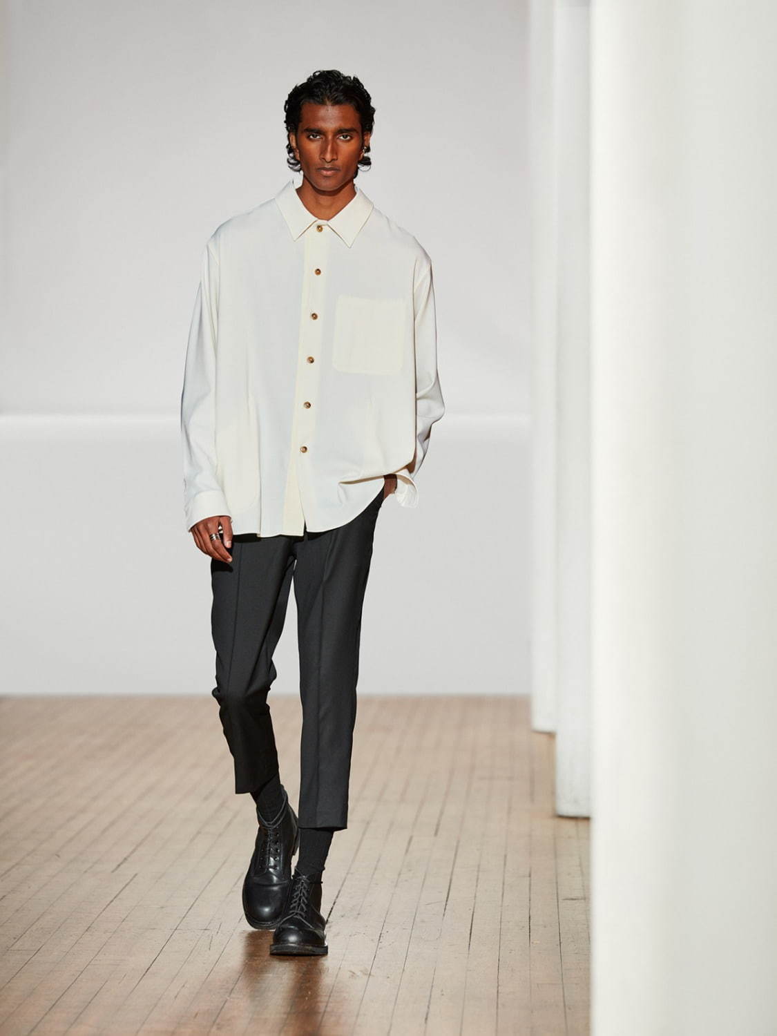 トムウッド 2021年春夏<span>コレクション</span> - 写真29