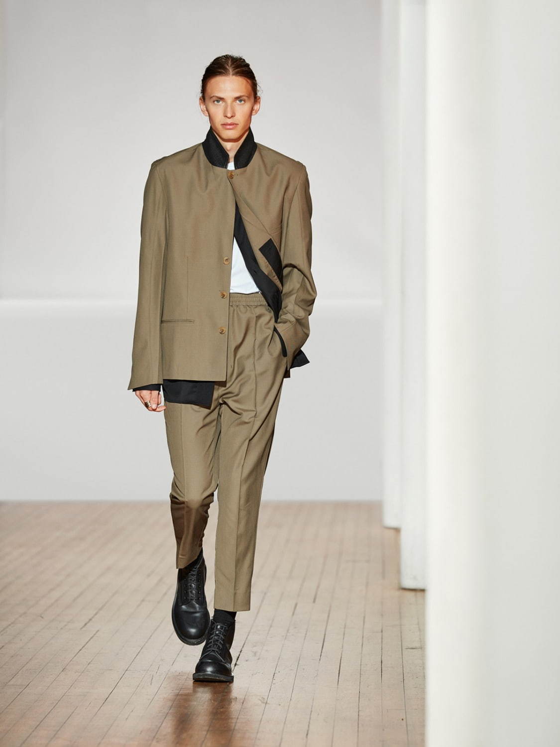 トムウッド 2021年春夏<span>コレクション</span> - 写真42