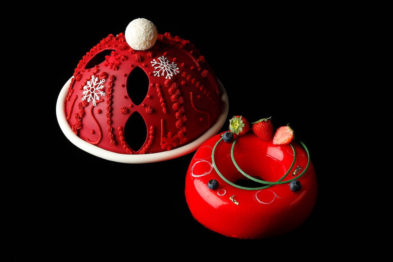 パレスホテル東京のクリスマス2020、“ニットキャップ”モチーフ＆“粉雪をまとう花”のケーキなど｜写真1