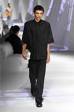 フェンディ 2021年春夏メンズコレクション、胸に秘めるパーソナルな想いを呼び覚ます｜写真9