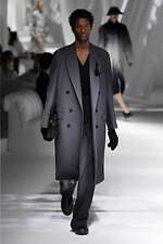 フェンディ 2021年春夏メンズコレクション、胸に秘めるパーソナルな想いを呼び覚ます｜写真19