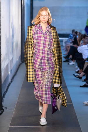 ヌメロ ヴェントゥーノ(N21) 2021年春夏ウィメンズコレクション  - 写真19