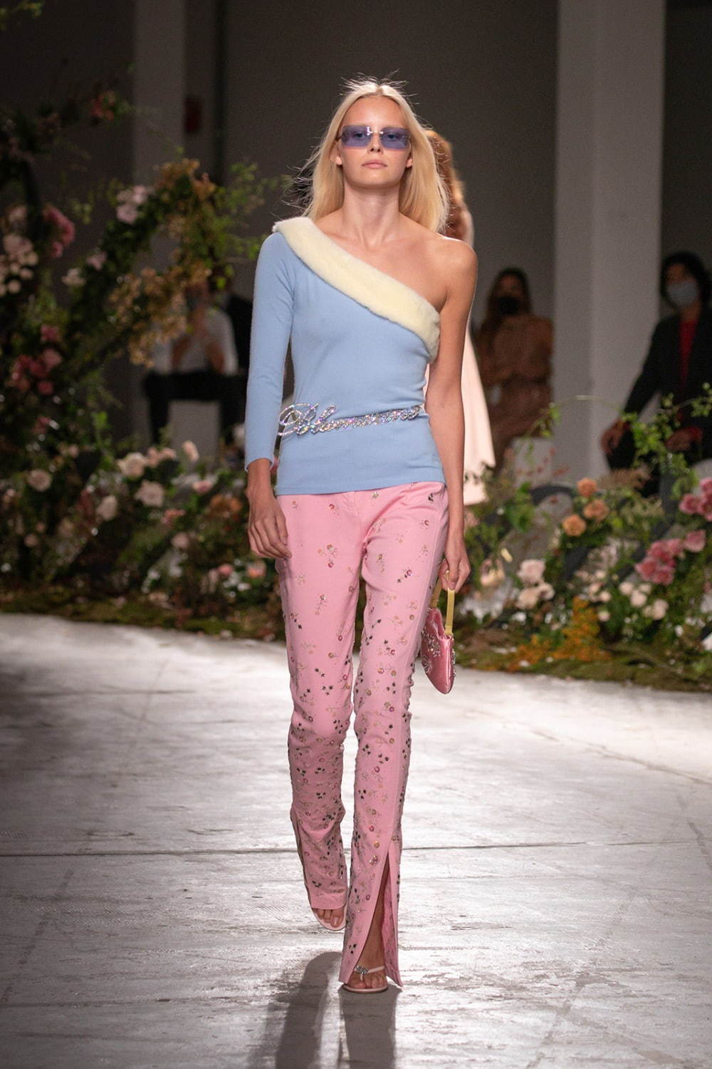 社交ダンス　ブルマリン　最高級スパンコール　BLUMARINE イタリア製 社交ダンスブルマリン最高級スパンコールBLUMARINE イタリア製