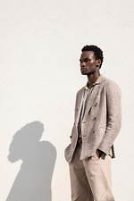 エンポリオ アルマーニ 2021年春夏メンズコレクション、ダイナミックな都市になじむ軽快な装い｜写真6