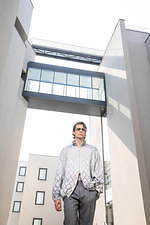 エンポリオ アルマーニ 2021年春夏メンズコレクション、ダイナミックな都市になじむ軽快な装い｜写真23