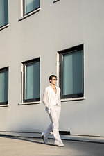 エンポリオ アルマーニ 2021年春夏メンズコレクション、ダイナミックな都市になじむ軽快な装い｜写真42