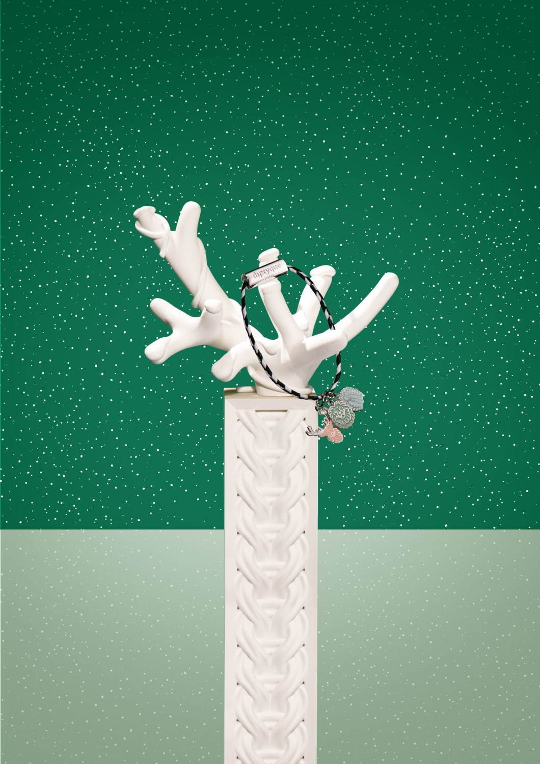 ディプティックのクリスマス“ライオン・白鳥・鹿”のおとぎ話キャンドル、アドベントカレンダーも｜写真27