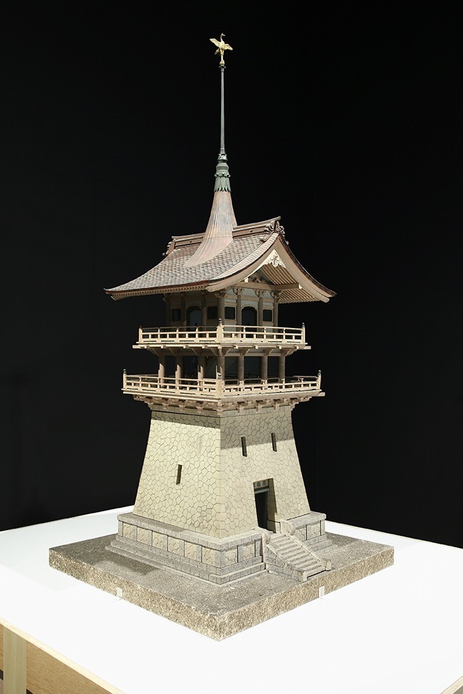 京都大倉別邸(現・大雲院) 祇園閣 模型 1928年(昭和3年)頃 h1683×w805×d805mm 制作：坂本甚太郎(建築模型師) 所蔵：大倉集古館 画像提供：森美術館 撮影：来田猛