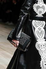 マックイーン(McQueen) ストーリーショルダー｜写真19