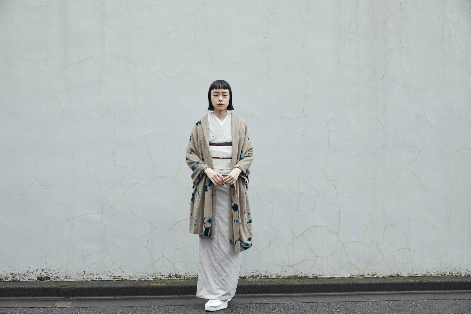 きものやまと“有松鳴海絞り”の新作ノーカラーコート、ドイツ発スズサンとコラボ｜写真23