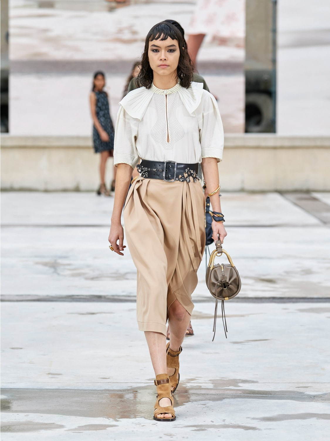 クロエ(Chloé) 2021年春夏ウィメンズコレクション シルエット - 写真18