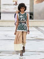 クロエ 2021年春夏コレクション -“コラージュ”で描くフェミニニティ｜写真29