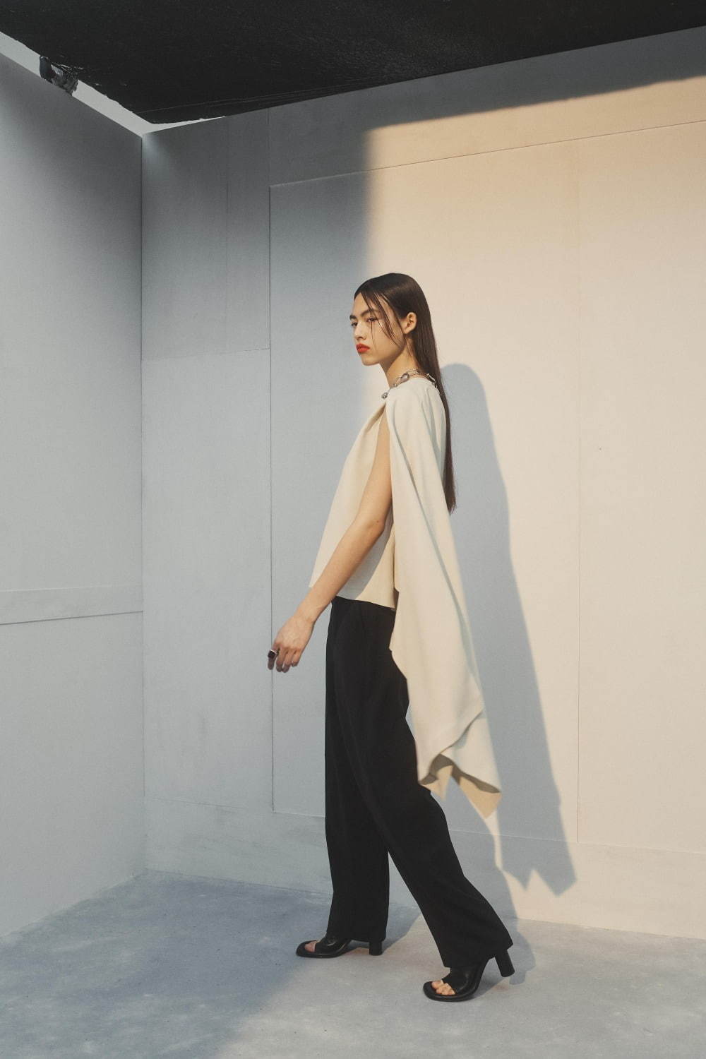 アンブッシュ(AMBUSH) 2021年春夏ウィメンズメンズコレクション - ファッションプレス