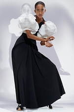 ロエベ 2021年春夏ウィメンズコレクション、ファッションのファンタジーへエスケープ｜写真9