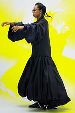 ロエベ 2021年春夏ウィメンズコレクション、ファッションのファンタジーへエスケープ｜写真27