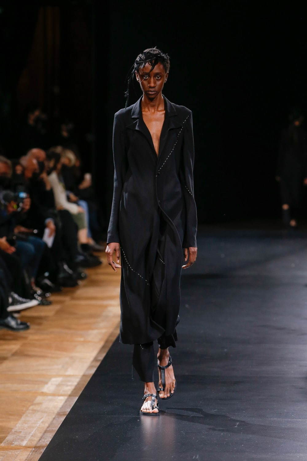 ヨウジヤマモト(Yohji Yamamoto) 2021年春夏ウィメンズコレクション  - 写真15