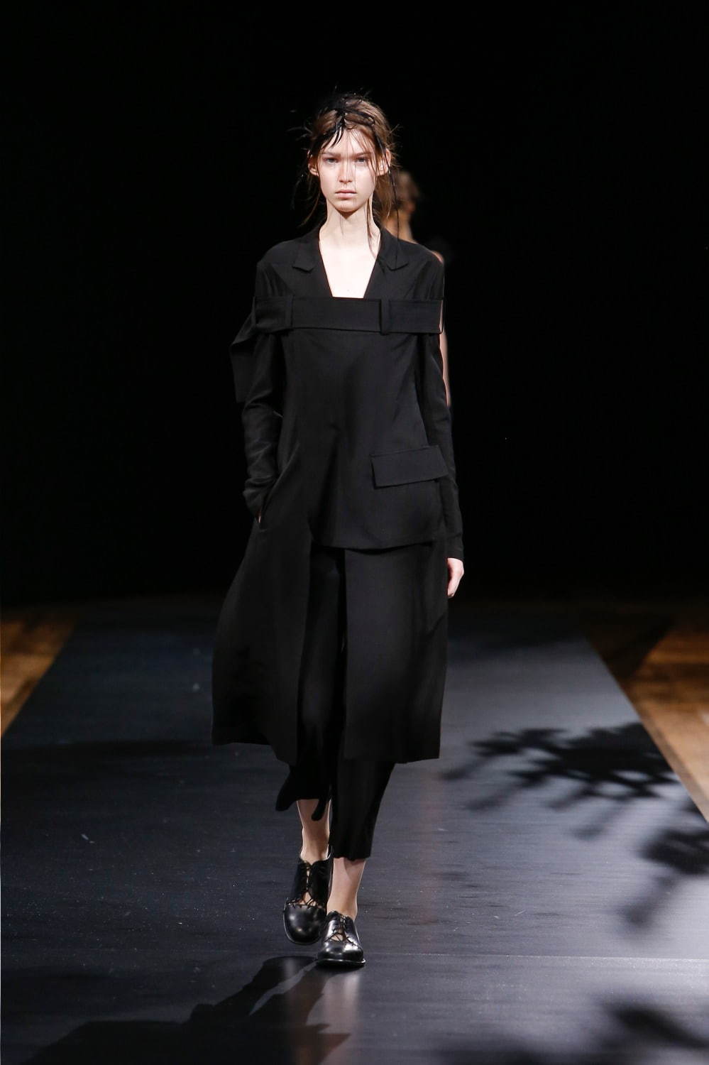 ヨウジヤマモト(Yohji Yamamoto) 2021年春夏ウィメンズコレクション  - 写真20