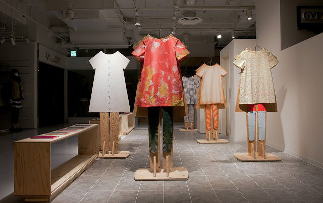 写真5 7 ワンピースとタイツ が阪急うめだにも限定ショップ 渋谷パルコでは愛 まどんな公開製作イベント開催 ファッションプレス