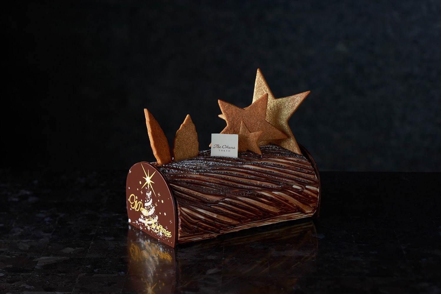 The Okura Tokyoのクリスマス、“天空”着想ドーム型チョコレート乗せた真っ赤なケーキなど｜写真4