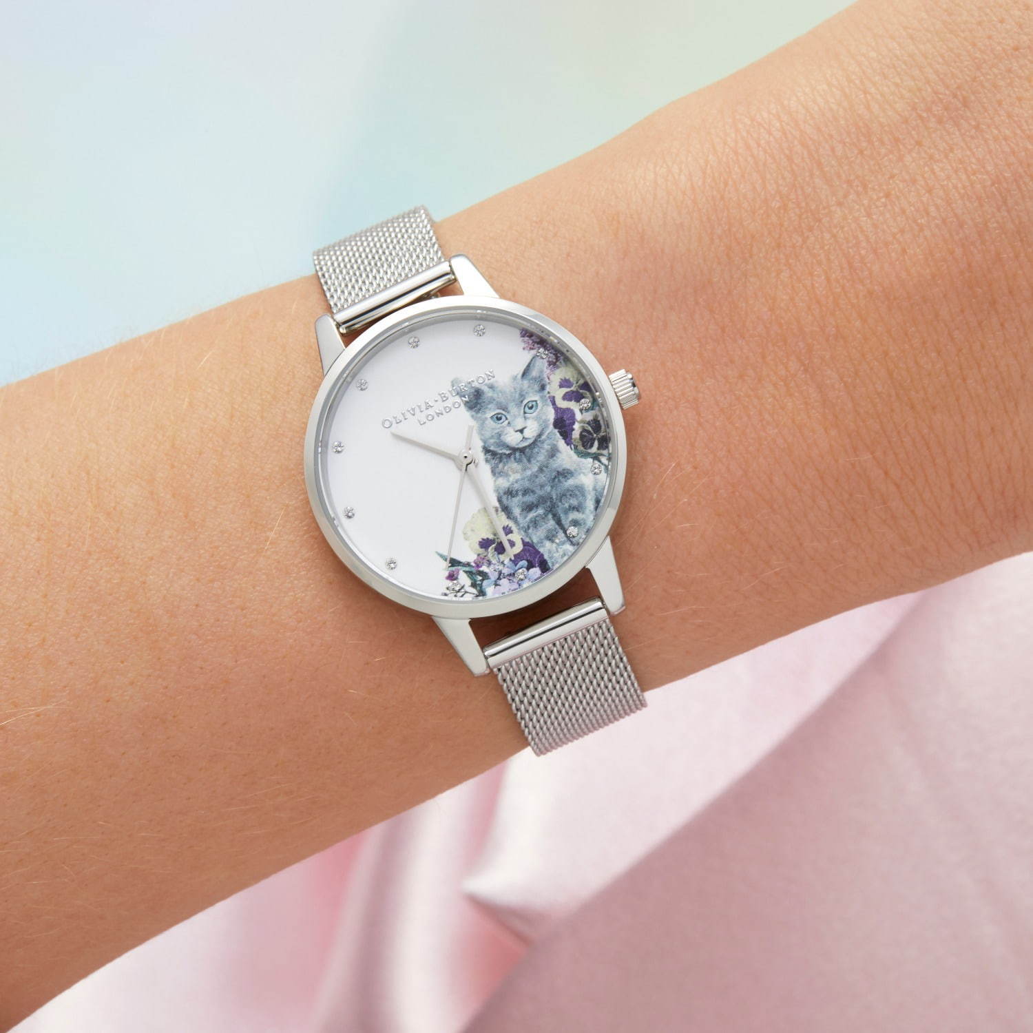 オリビア・バートンの新作“フラワーウォッチ”や切手着想の“ミツバチ”腕時計｜写真29