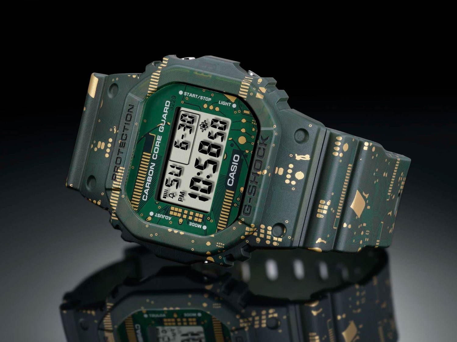 G-SHOCK史上初、バンド＆ベゼルを付け替え出来る新作モデル - 回路基板をカモフラ柄に｜写真2