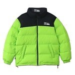 ハフ×ファーストダウンのダウンジャケット、大胆モノクログラフィックを配したリバーシブル仕様｜写真8