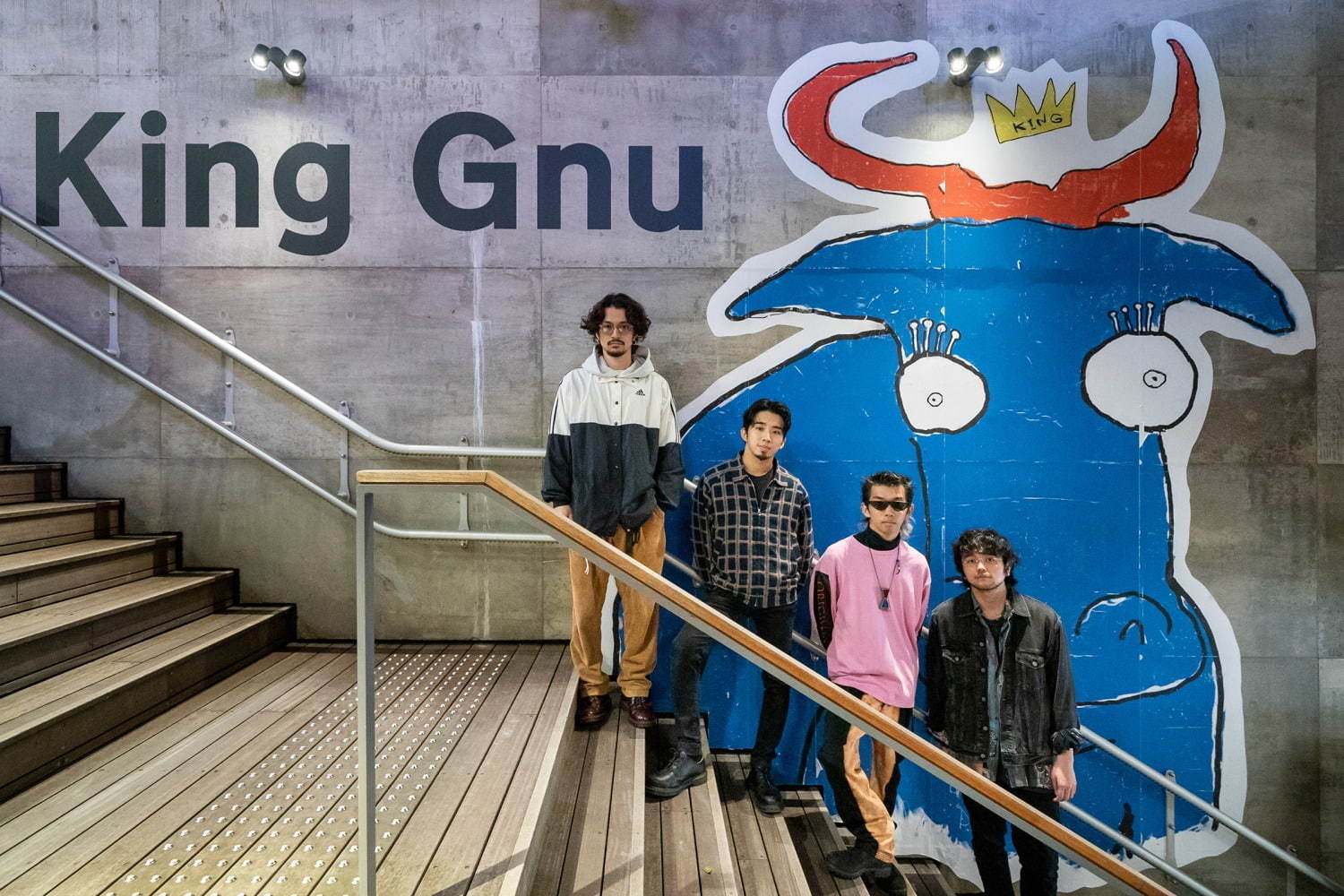 King Gnu ミレニアムパレードの展覧会 ヌーミレパーク 仮 銀座で 3d映像 ゲーム展示 ファッションプレス