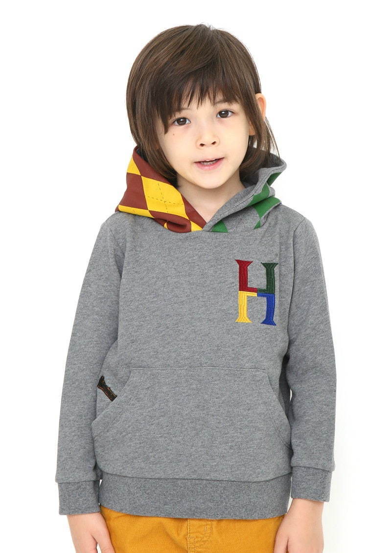 写真7 14 映画 ハリー ポッター とグラニフのコラボtシャツやパーカー 7人のハリー やマルフォイを配して ファッションプレス 写真7 14 映画 ハリー ポッター とグラニフのコラボtシャツやパーカー 7人のハリー やマルフォイを配して ファッションプレス