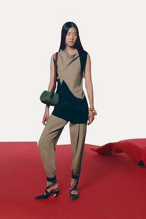 キコ・コスタディノフ(KIKO KOSTADINOV) 2021年春夏ウィメンズコレクション  - 写真16