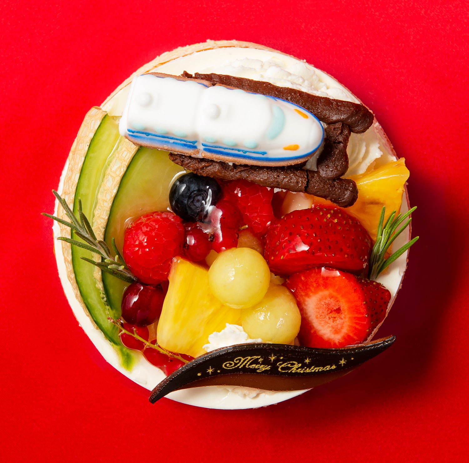 「Suicaのペンギン」クリスマスケーキがグランスタ東京に、フルーツたっぷりショートケーキ｜写真4